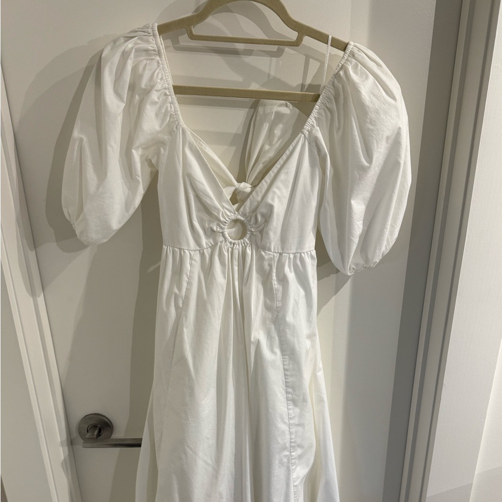 Abercrombie & Fitch Elegant White Puff Sleeve Dress